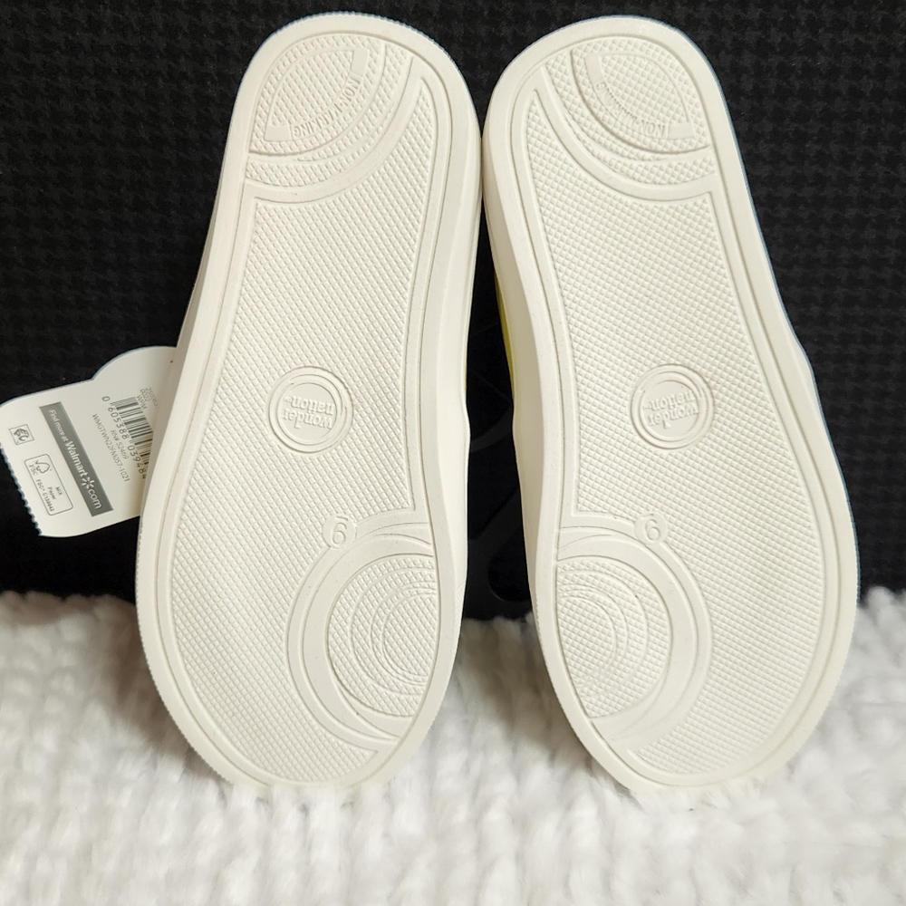 NEW WITH TAGS Wonder Nation Girl Slip On Sneakers Yellow Size 7 - Picture 5 of 12